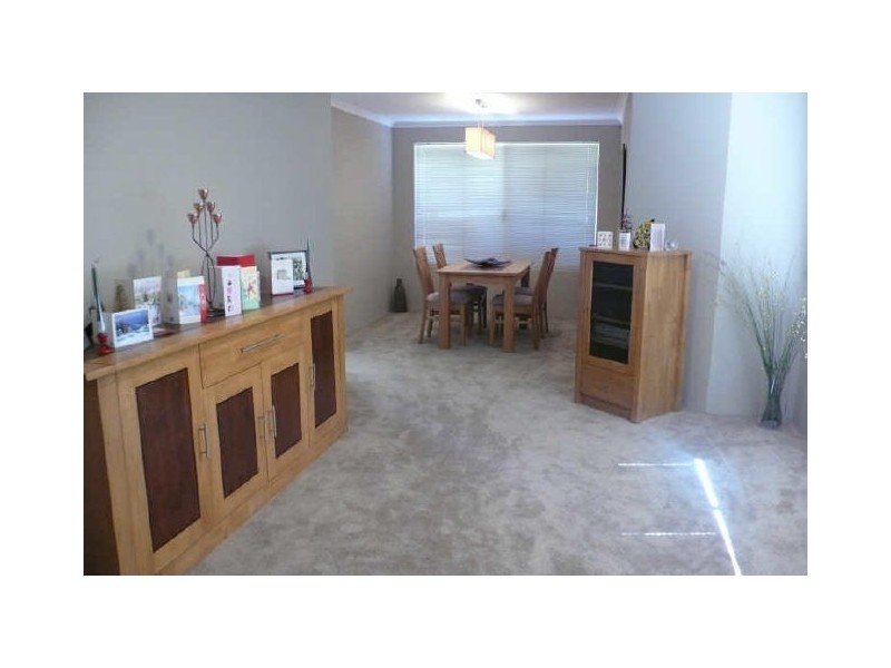 7 Campbell Road, Canning Vale WA 6155