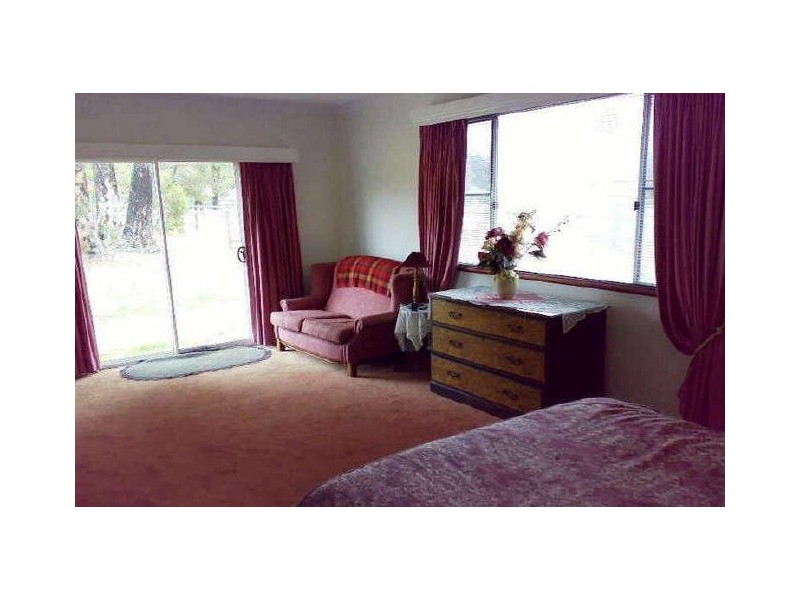 11 Woodstock Place, Darling Downs WA 6122