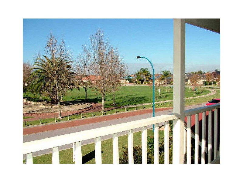 8 Capensia Way, Canning Vale WA 6155