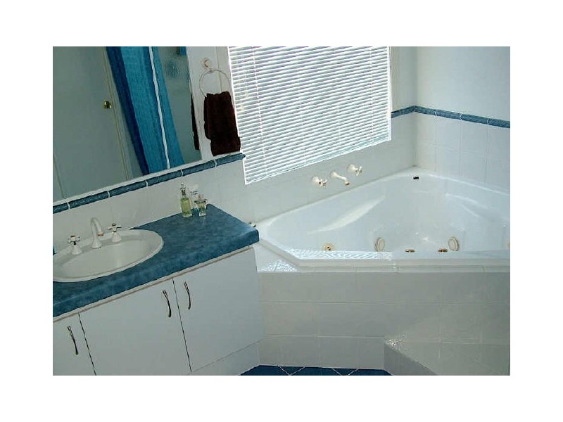 8 Capensia Way, Canning Vale WA 6155