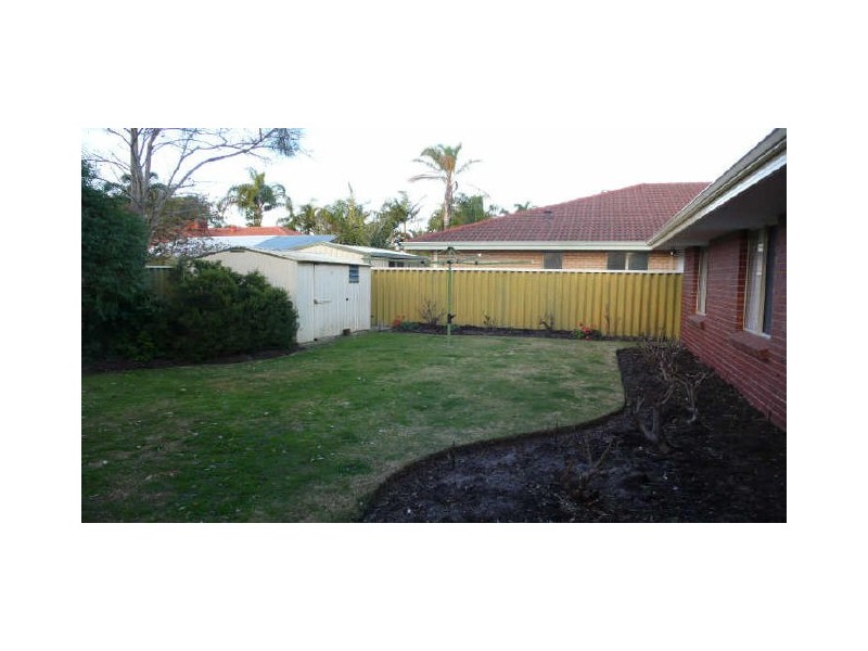 25 Liata Court, Thornlie WA 6108