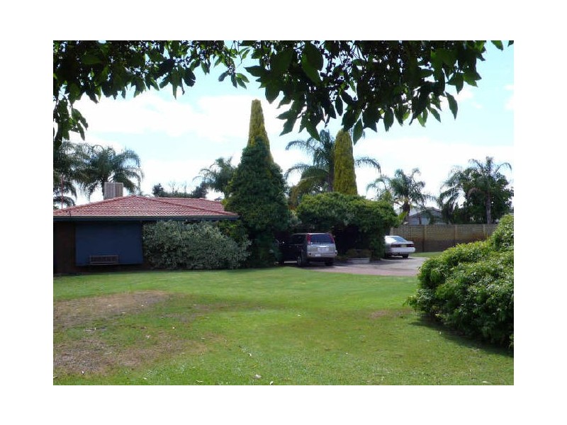 30 Bullfinch Street, Huntingdale WA 6110