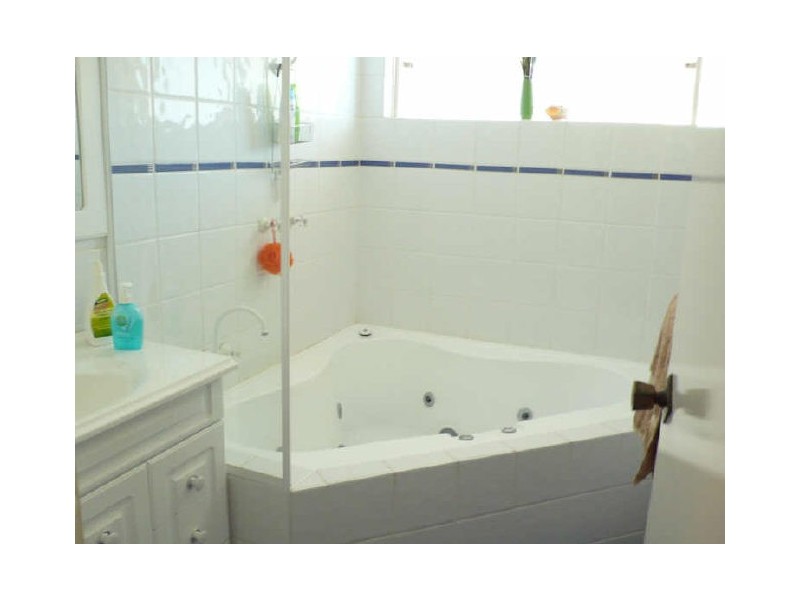 78 Glyndebourne Ave, Thornlie WA 6108