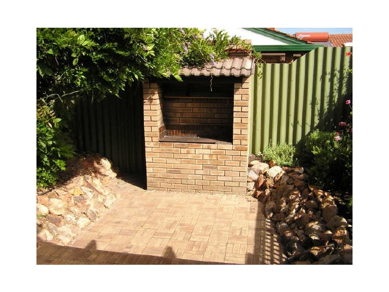 8 Ningaloo Way, Thornlie WA 6108