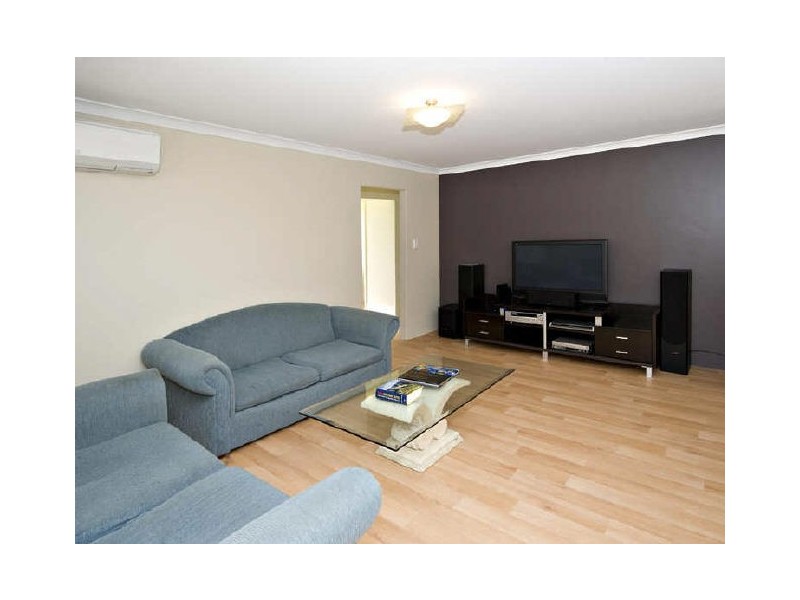 21 Jonquil Loop, Seville Grove WA 6112