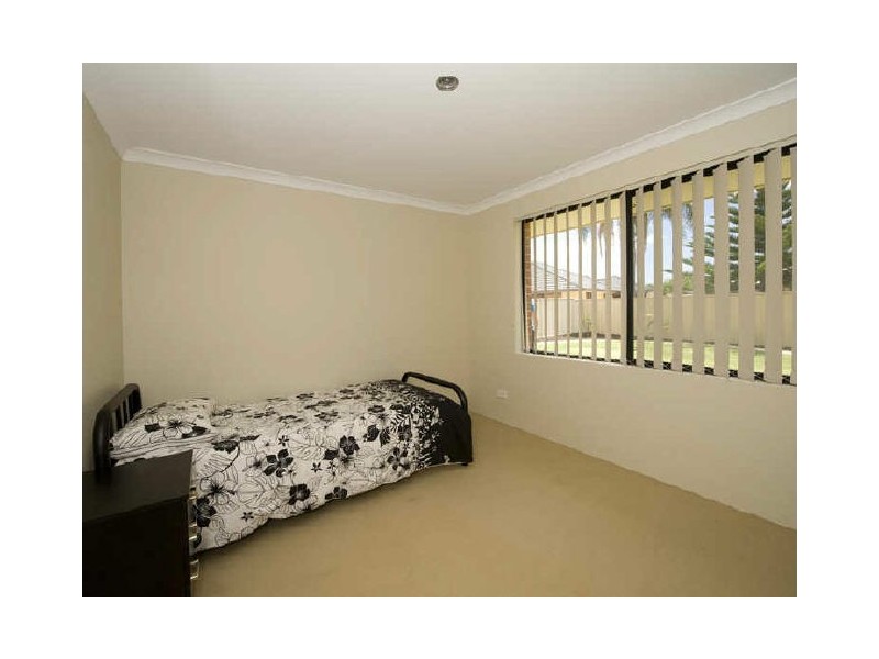 21 Jonquil Loop, Seville Grove WA 6112