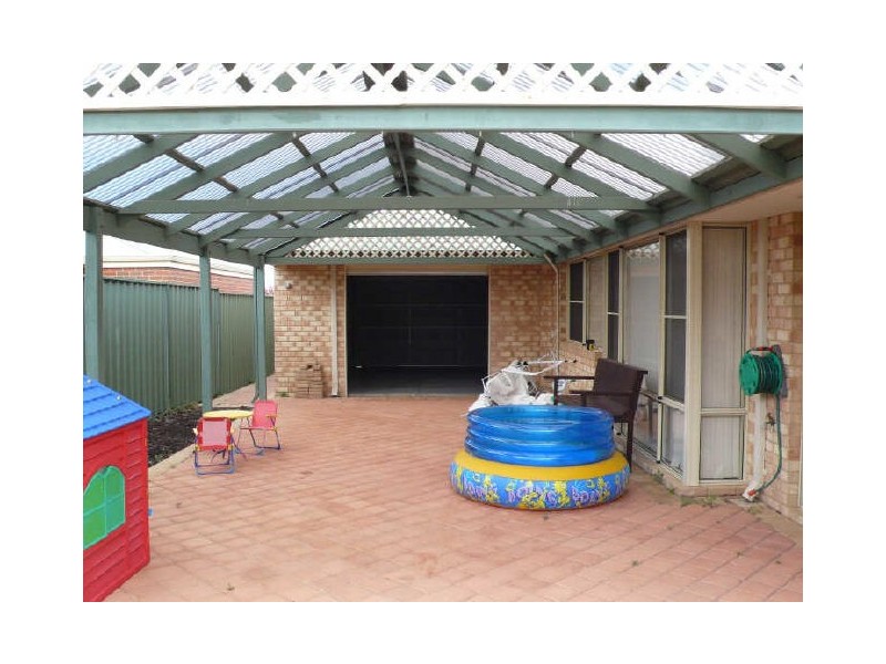 20 Thomasia Street, Huntingdale WA 6110