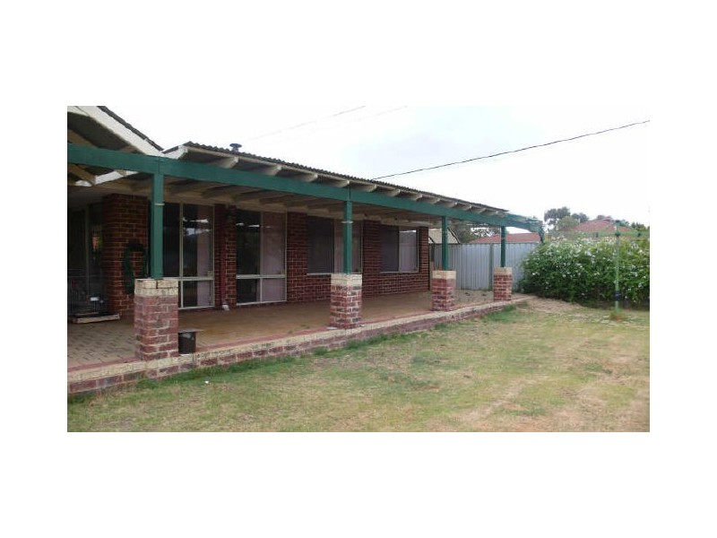 2 Winterbourne Glade, Maddington WA 6109