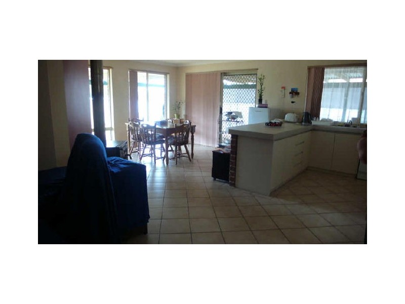 2 Winterbourne Glade, Maddington WA 6109