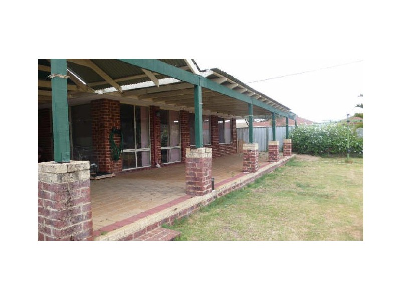 2 Winterbourne Glade, Maddington WA 6109