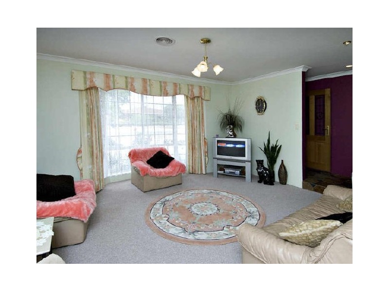 30 Rusthall Way, Huntingdale WA 6110