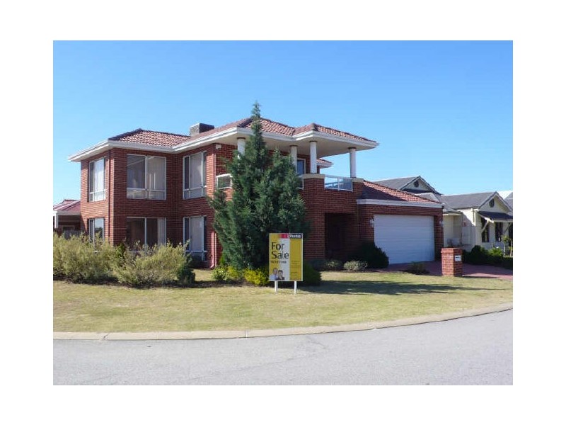 32 Oakhill Drive, Canning Vale WA 6155