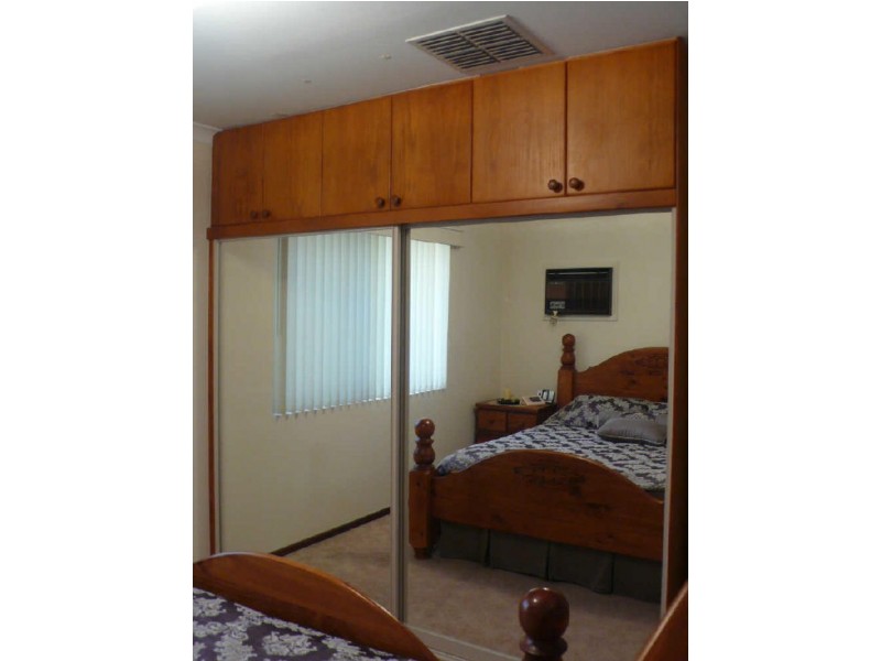 2/11 Mulline Court, Maddington WA 6109