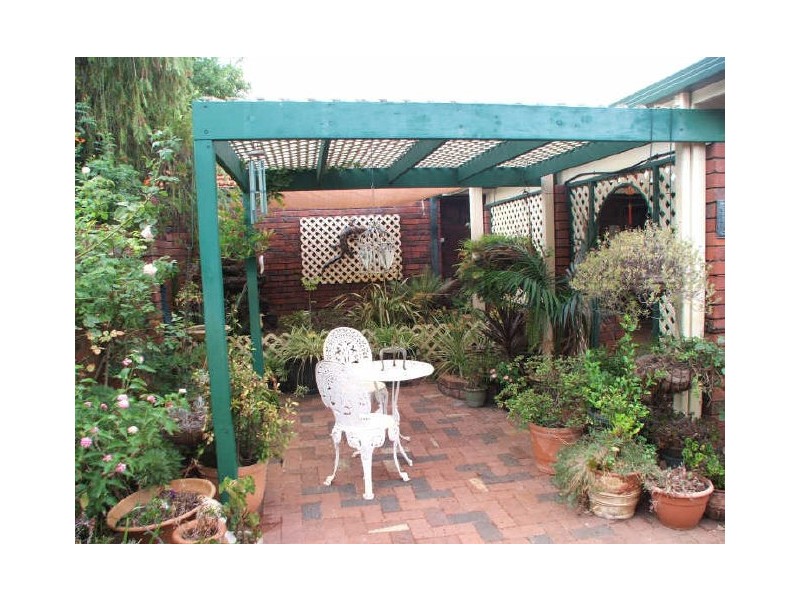 30 Grenadier Drive, Thornlie WA 6108