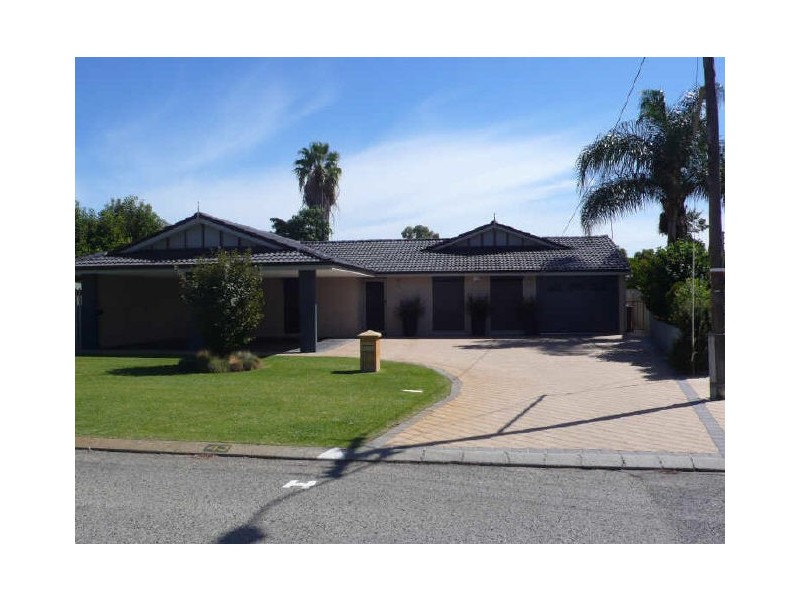 43 Ailsworth Court, Thornlie WA 6108