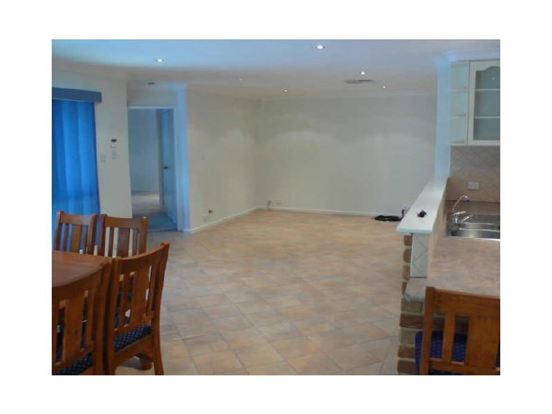 43 Ailsworth Court, Thornlie WA 6108