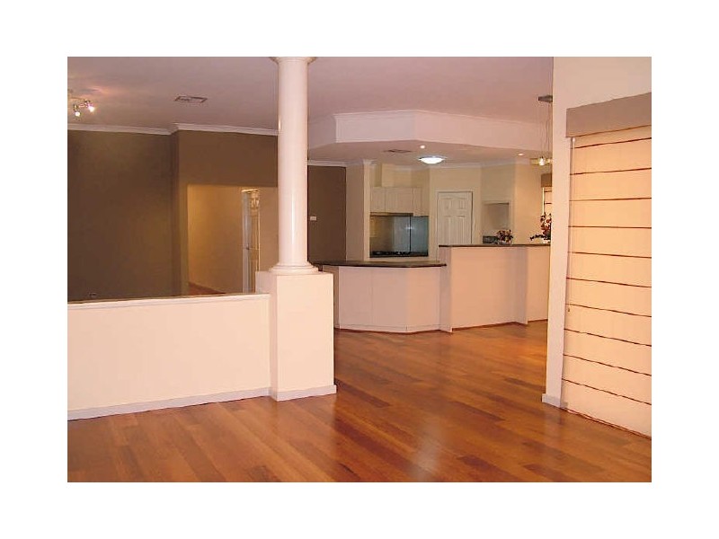 11 Lucida Road, Southern River WA 6110