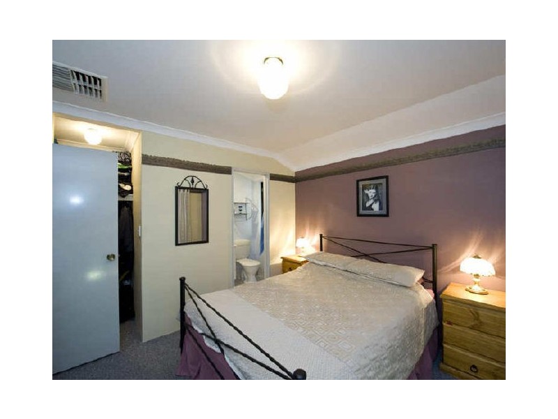 6 Clune Court, Huntingdale WA 6110