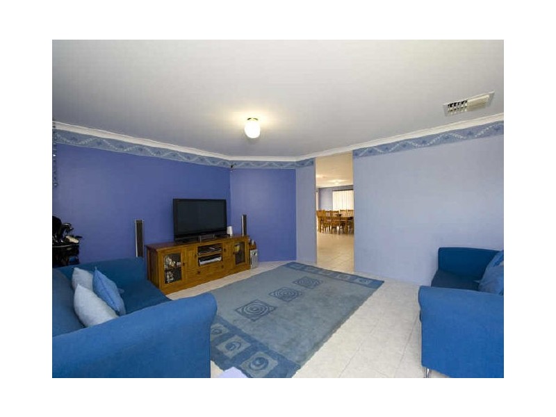 6 Clune Court, Huntingdale WA 6110