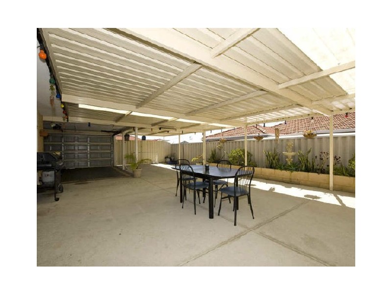 6 Clune Court, Huntingdale WA 6110