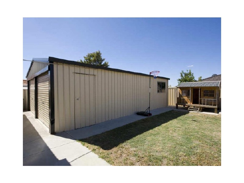 6 Clune Court, Huntingdale WA 6110