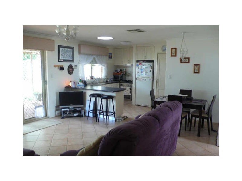 1/8A Exmouth Place, Thornlie WA 6108