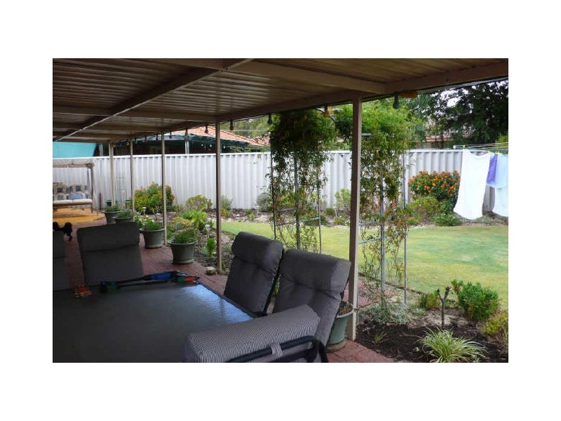 1/8A Exmouth Place, Thornlie WA 6108