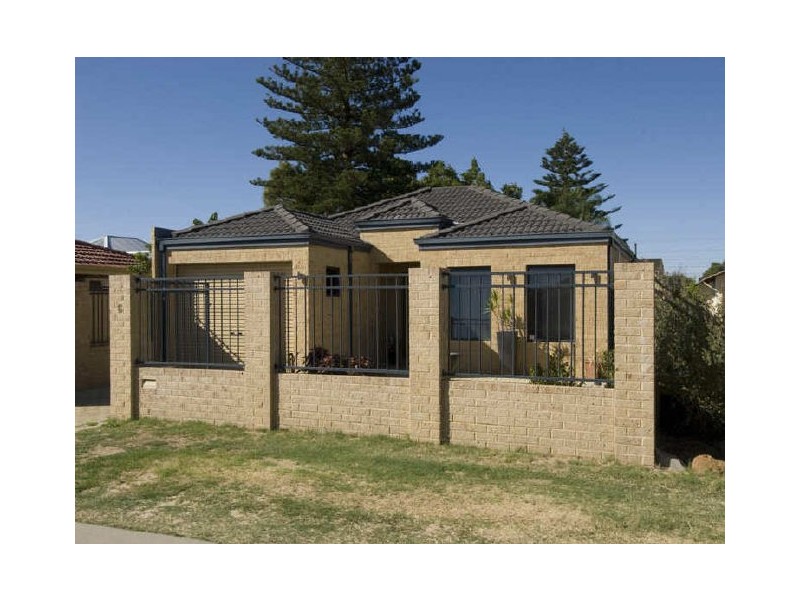 6 Derisleigh Street, Cannington WA 6107