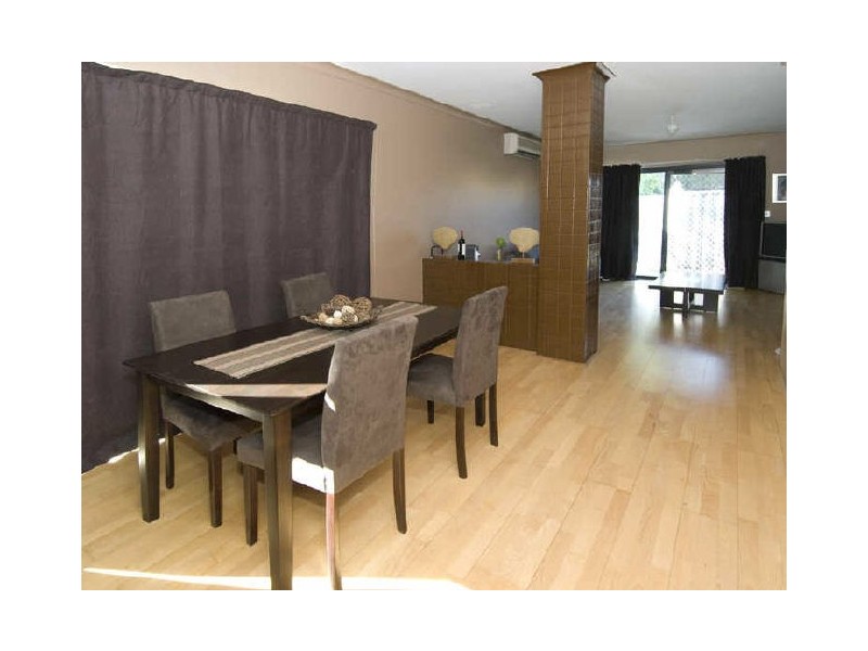 6 Derisleigh Street, Cannington WA 6107