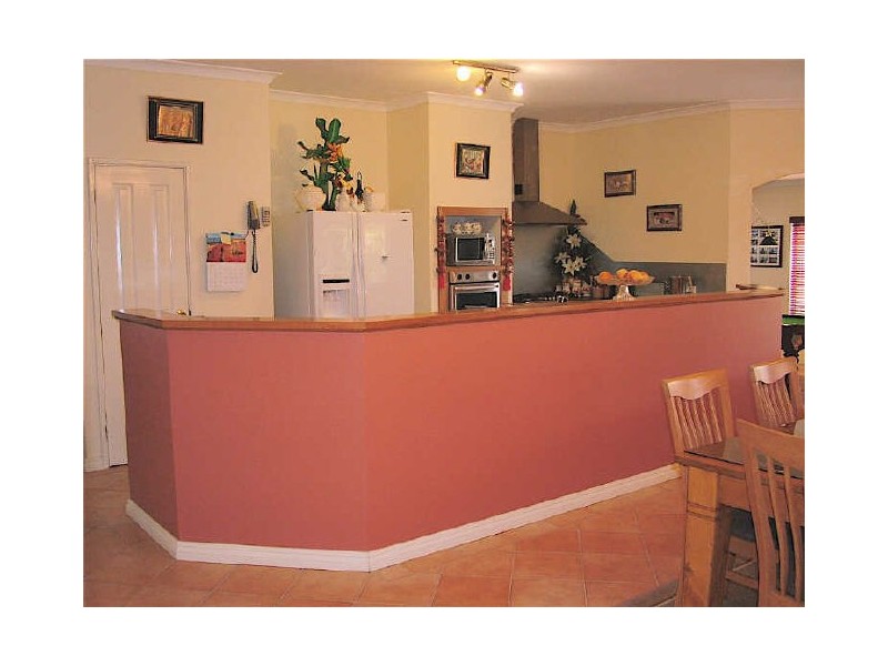 11 Tucker Court, Canning Vale WA 6155