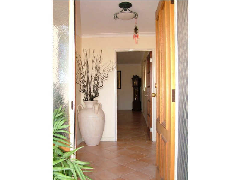 11 Tucker Court, Canning Vale WA 6155