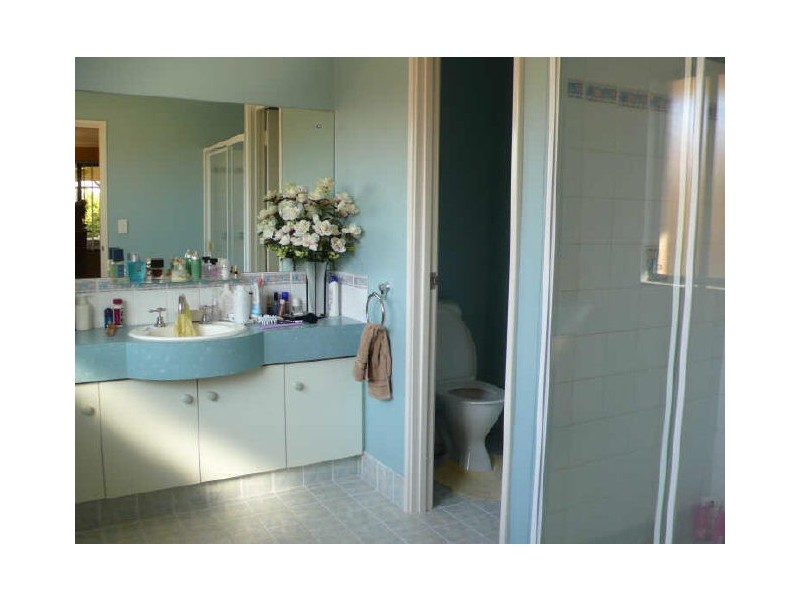 11 Tucker Court, Canning Vale WA 6155