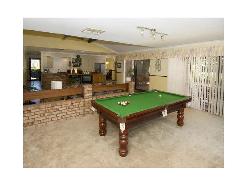 16 Endeavour Court, Thornlie WA 6108