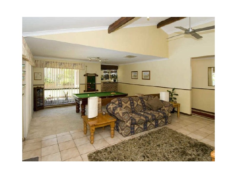 16 Endeavour Court, Thornlie WA 6108