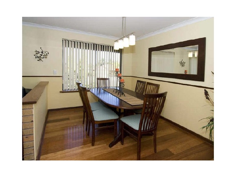 16 Endeavour Court, Thornlie WA 6108