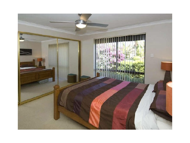 16 Endeavour Court, Thornlie WA 6108