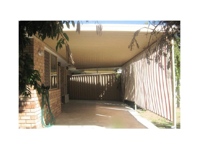 2/3B Watkinson Ct, Seville Grove WA 6112