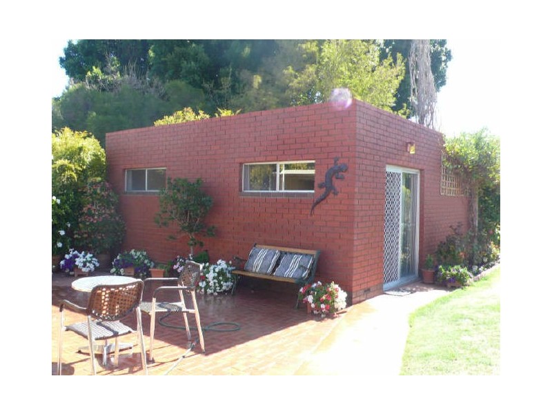 21 Brabourne Street, Maddington WA 6109