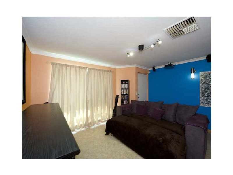 12/99 Stafford Road, Kenwick WA 6107