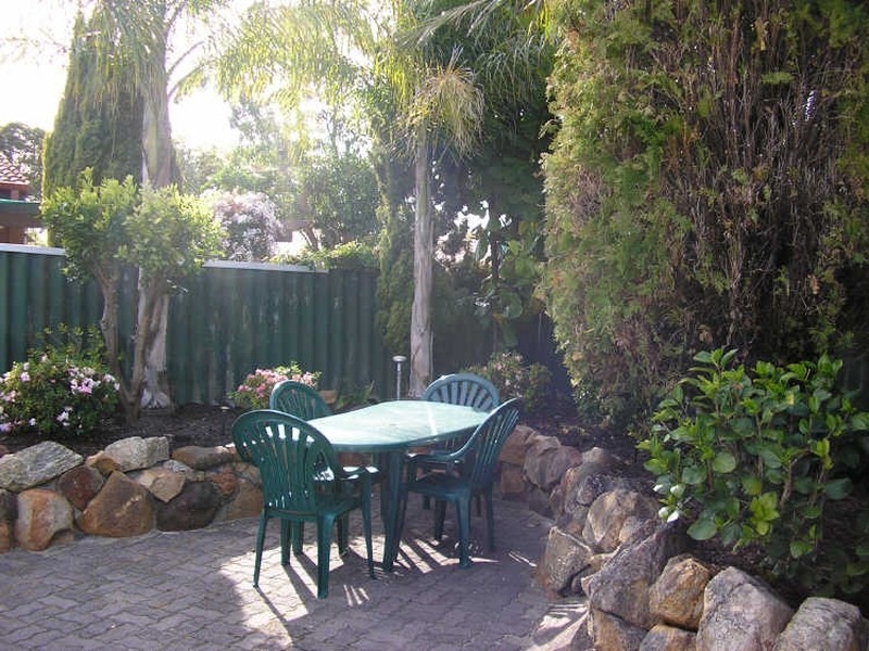 20 Cosmelia Way, Parkwood WA 6147