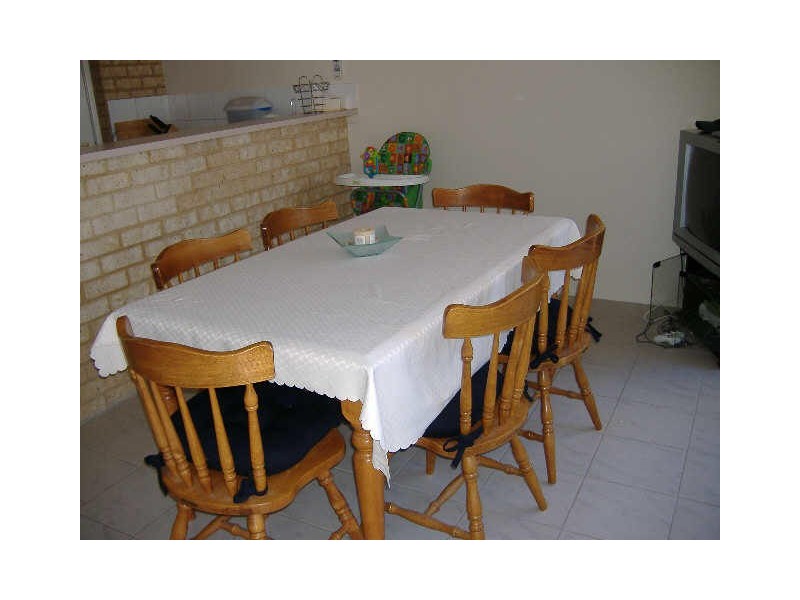 4/18 Lester Drive, Thornlie WA 6108