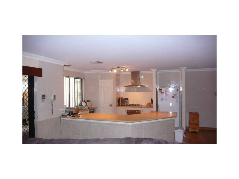 9 Marbella Avenue, Seville Grove WA 6112