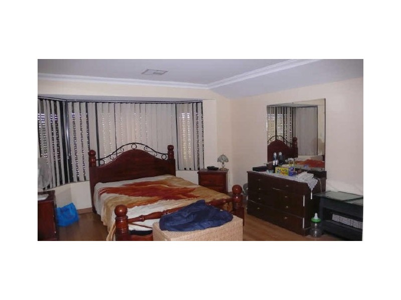 9 Marbella Avenue, Seville Grove WA 6112