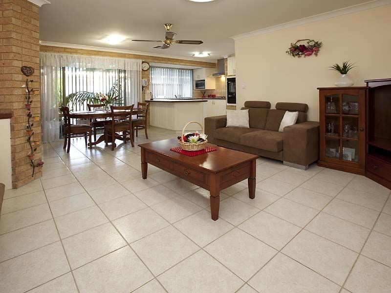 1 Expedition Drive, Thornlie WA 6108