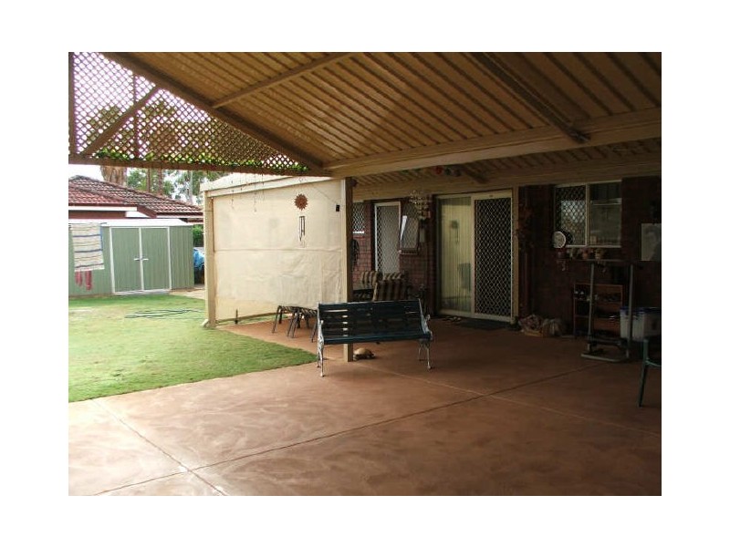 13 Prendiville Way, Langford WA 6147