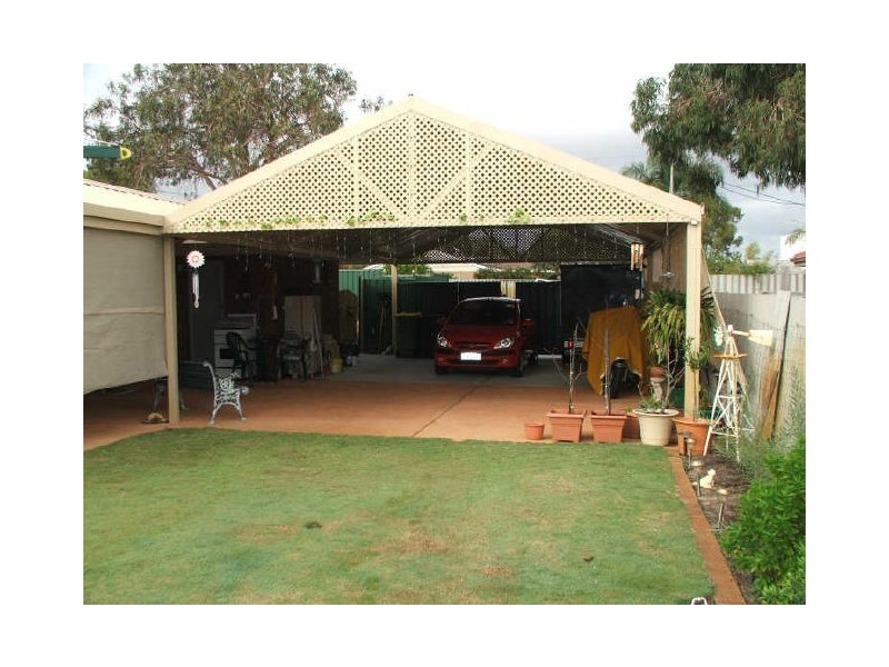 13 Prendiville Way, Langford WA 6147