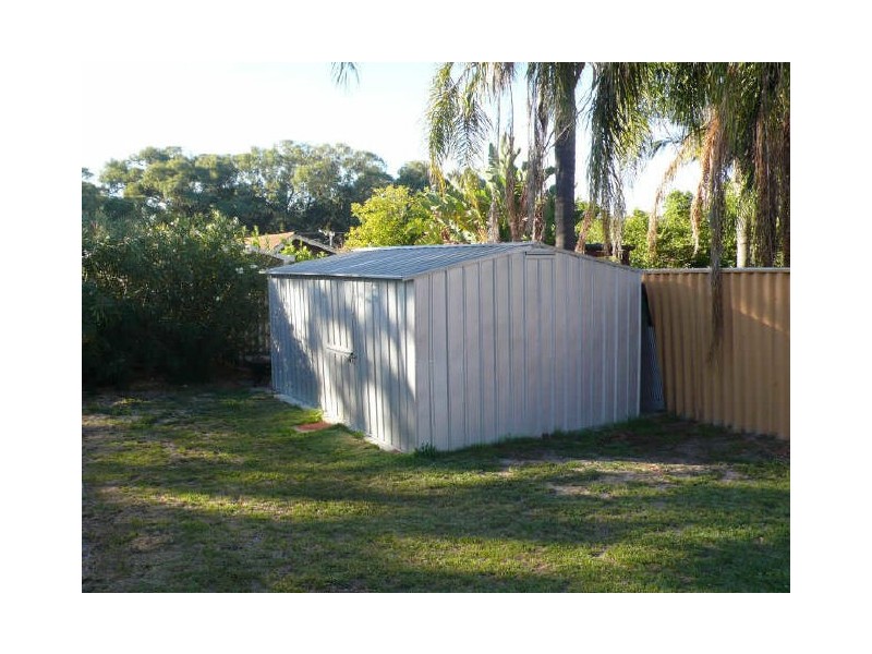 39A Lester Drive, Thornlie WA 6108