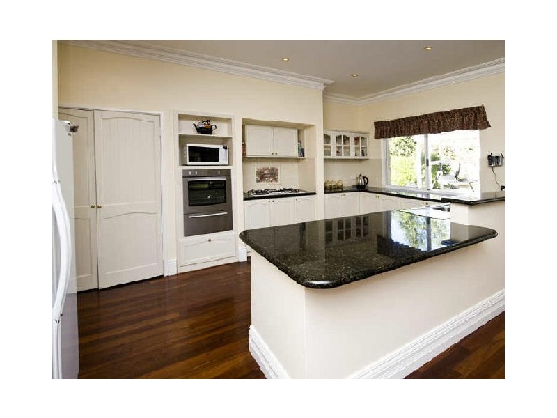 55 Sandringham Prom, Canning Vale WA 6155