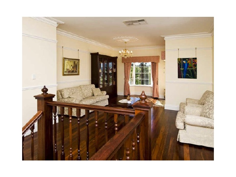 55 Sandringham Prom, Canning Vale WA 6155