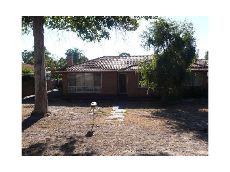 37 Pembury Road, Thornlie WA 6108